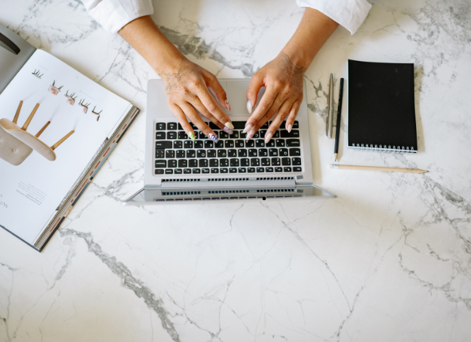 Content marketing service icon